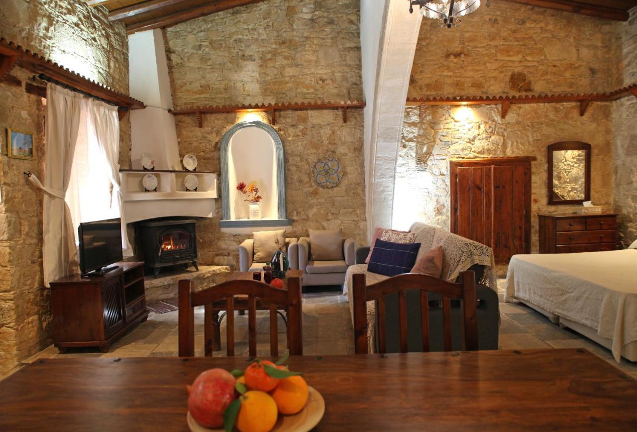 Agrovino Lofou Hotel Exterior foto