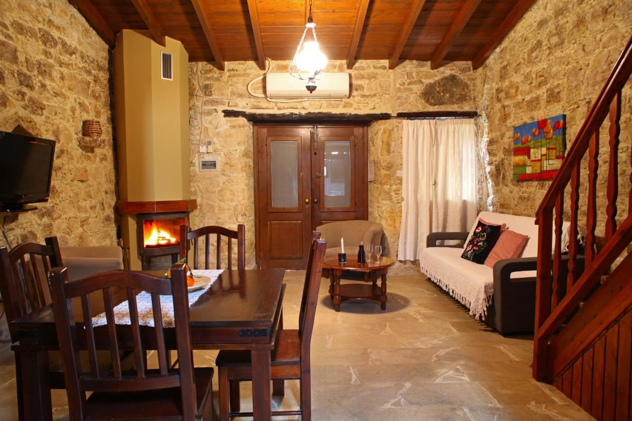 Agrovino Lofou Hotel Exterior foto